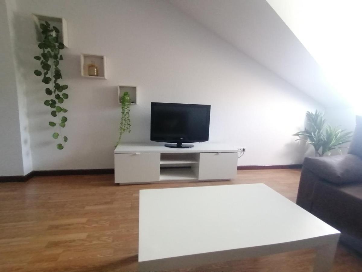Atico 3 Hab En Centro De Cangas Onís Eksteriør bilde